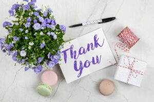 how to give company gifts